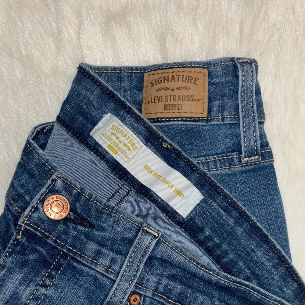 Signature by Levi Strauss High Rise Women Jeans - Blue